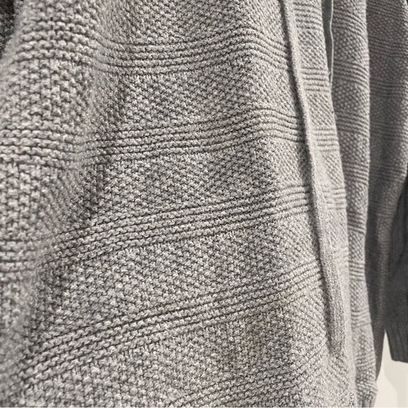 Old Navy Women’s Plus Size Lace Up Pullover Sweater - Neutral Gray, Size XXL - Picture 5 of 11